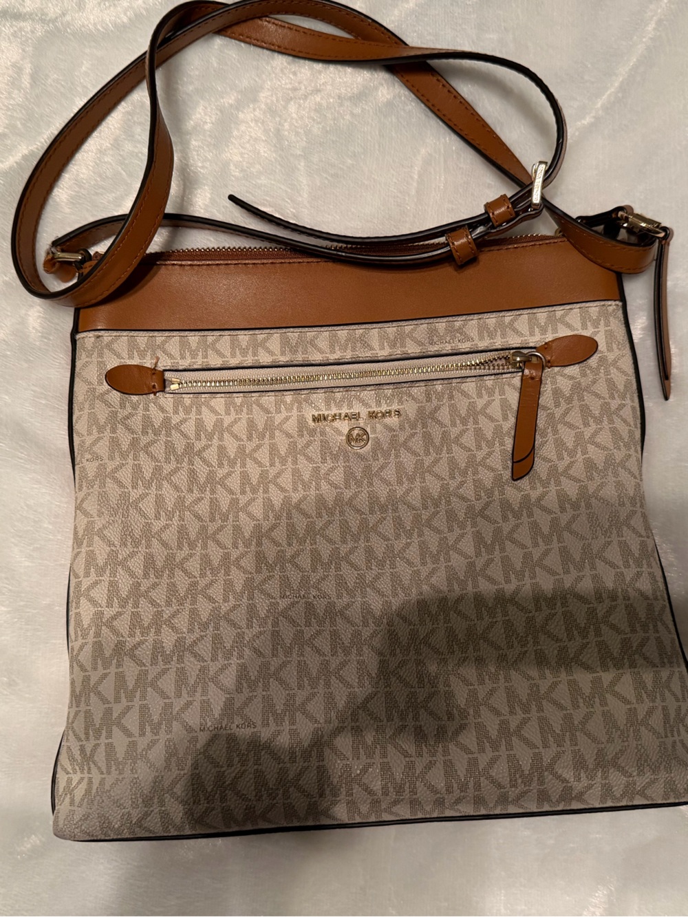 Michael Kors Beige and Brown Monogram Crossbody - Picture 3 of 16